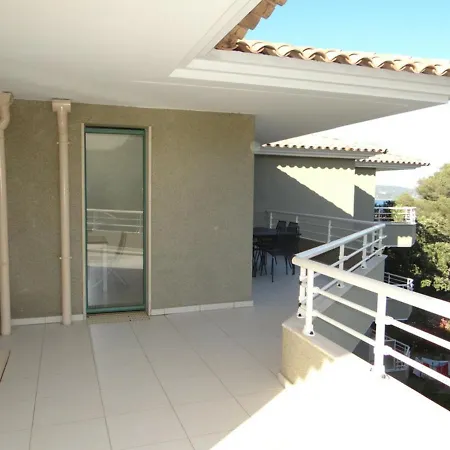Appartamento Superbe Penthouse T3 Climatisé Avec Garage à - Fr-1-100-226