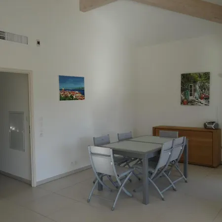 Superbe Penthouse T3 Climatisé Avec Garage à - Fr-1-100-226 *